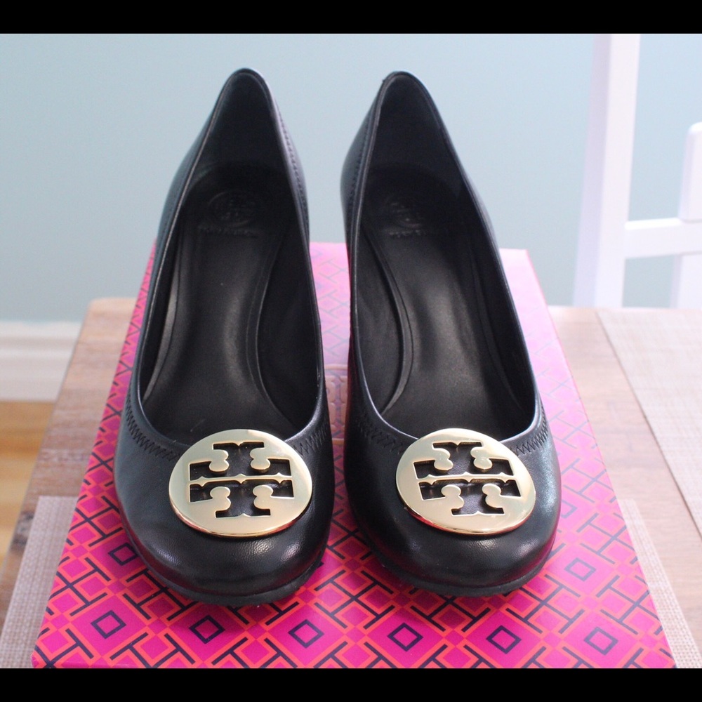 Tory Burch Sally Wedge Size 8 EUC